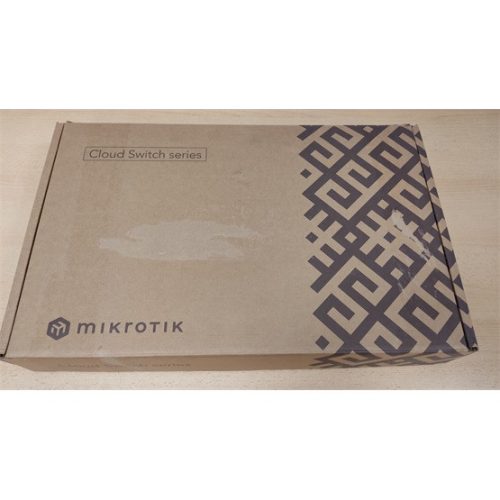 Javított MikroTik CRS354-48G-4S+2Q+RM rackes switch