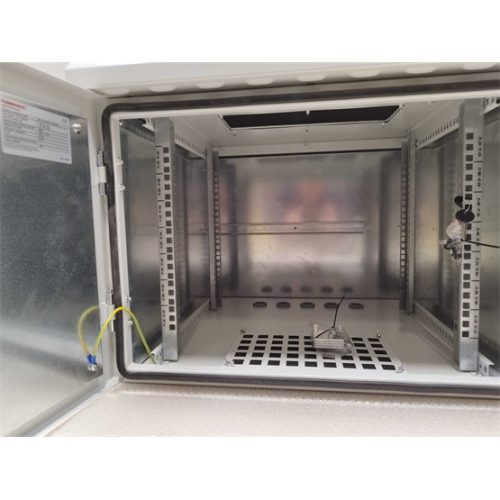 FORMRACK 16U 600x450 IP66 kültéri fali rack szekrény , dupla rétegű