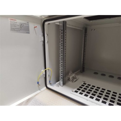 FORMRACK 7U 600x600 IP66 kültéri fali rack szekrény