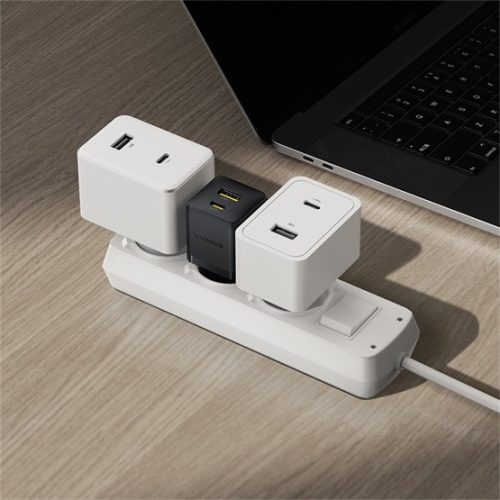 Baseus Palm hálózati gyorstöltő 20W, USB Type-C + USB Type-A, fekete